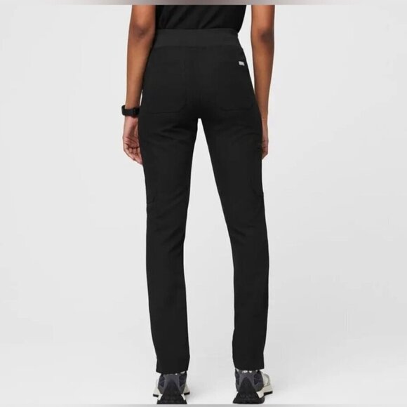 Figs Petite Yola Straight Leg Skinny Fit Medical Scrub Cargo Pants Black Large - Picture 2 of 12